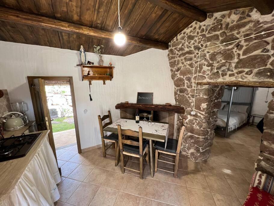 Muristene Pozzo Santa Cristina Paulilatino Extérieur photo